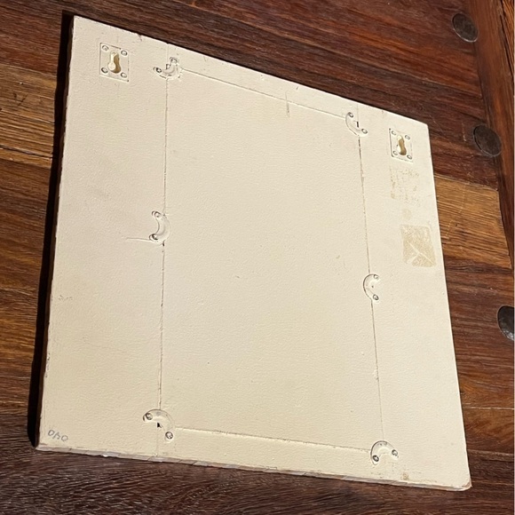 Mother of Pearl Capiz Shell Handmade Mosaic Floral Wall Art Mirror 16" x 16" - Picture 6 of 10